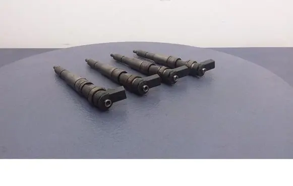 BMW X3 E83 Fuel injector 7788609