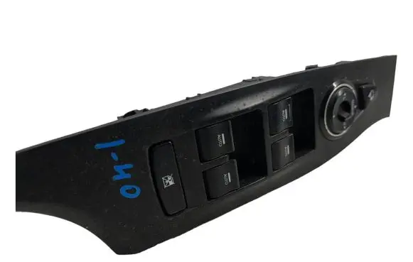 Hyundai i40 Electric window control switch 935703Z000 20146050021 59R4901000