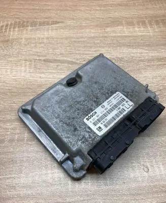 Opel Astra G Engine control unit/module ECU 90562574 0281001674Used