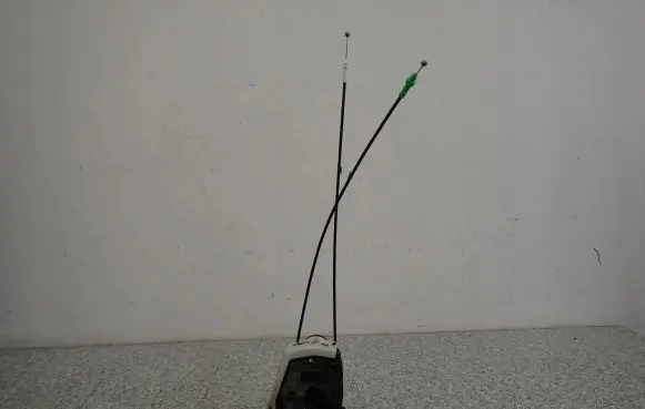 Toyota Yaris Rear door lock