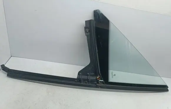 BMW Z3 E36 Front vent window/glass (coupe) 43R000711 DOT18AS2M504 51328410161