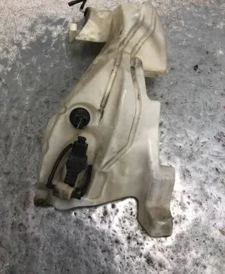 Audi A4 S4 B7 8E 8H Windshield washer fluid reservoir/tank 8E0955451ARBILI 8E0955451AR