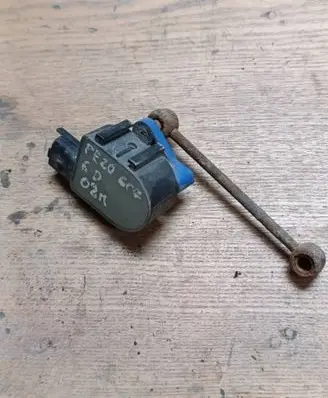 Peugeot 607 Headlight/headlamp level sensor 9651362480
