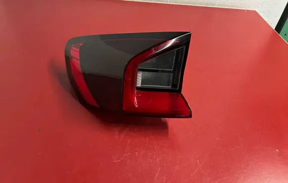 Rear/tail lights