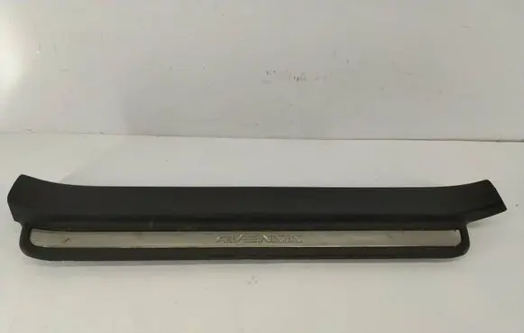 Toyota Avensis T250 Front sill trim cover 6791405050