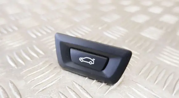 BMW 4 F36 Gran coupe Tailgate/boot open switch button 9275119
