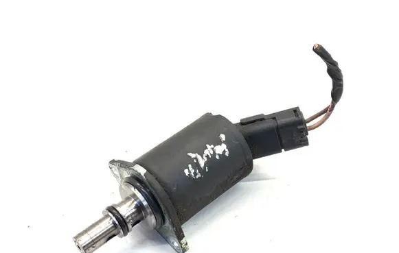Ford Mondeo MK IV Fuel pressure regulator 13150352