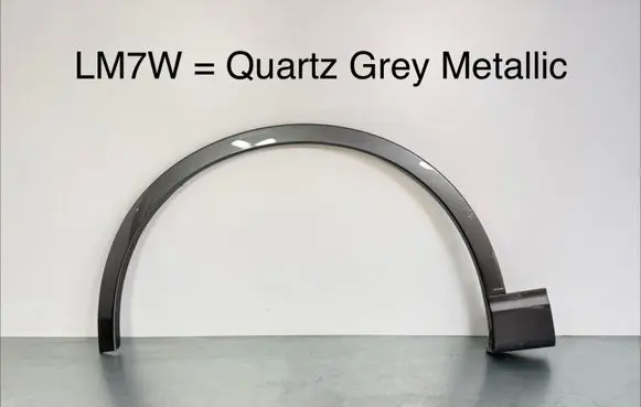 Audi Q7 4M Front arch 4M0853717