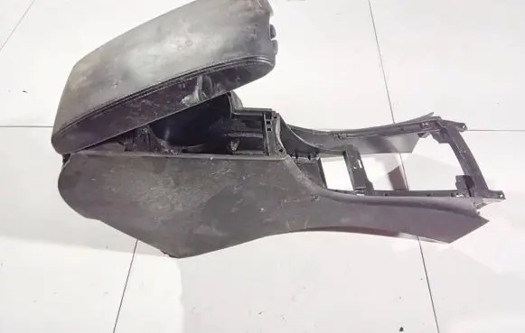 Peugeot 407 Armrest 9646882880