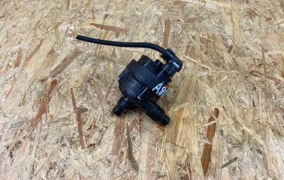 BMW M2 F87 Electric auxiliary coolant/water pump 9484254