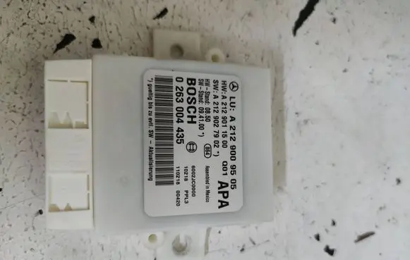Mercedes-Benz E C207 W207 Parking PDC control unit/module A2129009505 A2129011500 A2129027902