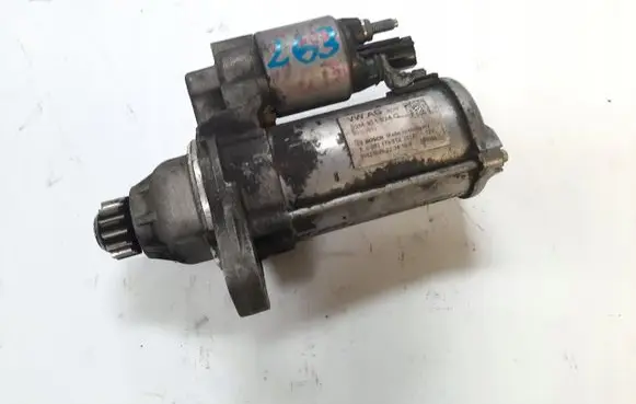 Volkswagen Polo VI Starter motor 02M911024Q