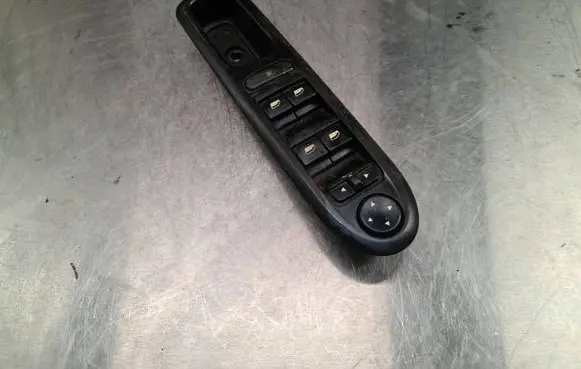 Peugeot 407 Electric window control switch 53269735 96468704 53269704