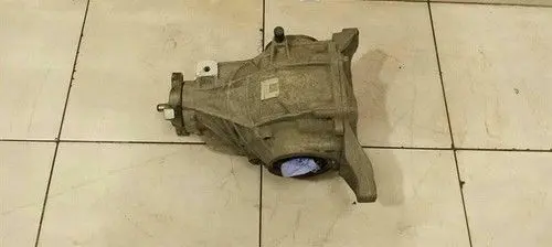 Mercedes-Benz E W238 Rear differential/diff mount bracket A2133505200