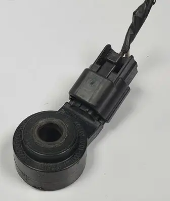 Ford Focus Detonation knock sensor 31104959