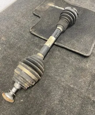 BMW 5 G30 G31 Front driveshaft 8664675