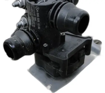Mercedes-Benz C W206 Thermostat A0005061500