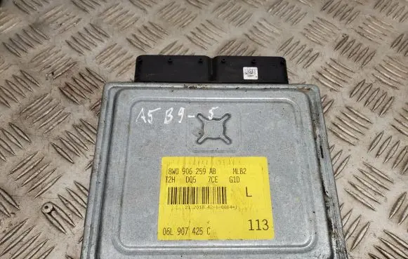 Audi A5 Engine control unit/module 8W0906259AB 06L907425C