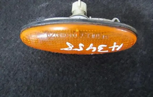 Mazda Premacy Front fender indicator light 0464120 046-4120