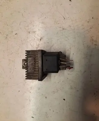 Renault Laguna II Glow plug pre-heat relay 7700115078