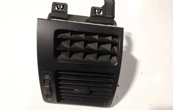 Volkswagen Touran I Dash center air vent grill 1t0819704a