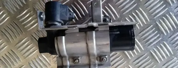 BMW M5 Oil pump 5105 4302155