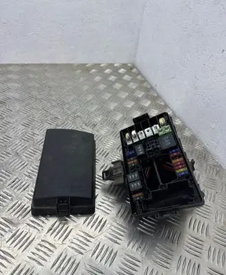 Volkswagen Golf VII Fuse box set 5Q0907361A 5Q0937132A