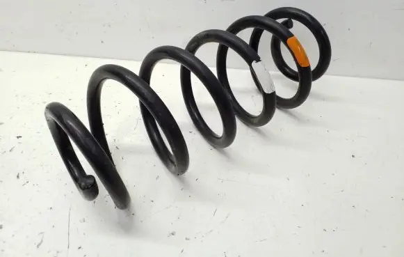Toyota Prius+ (ZVW40) Rear coil spring