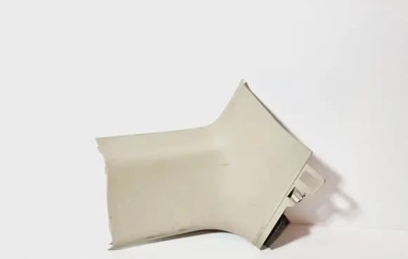(D)pillar trim (top)