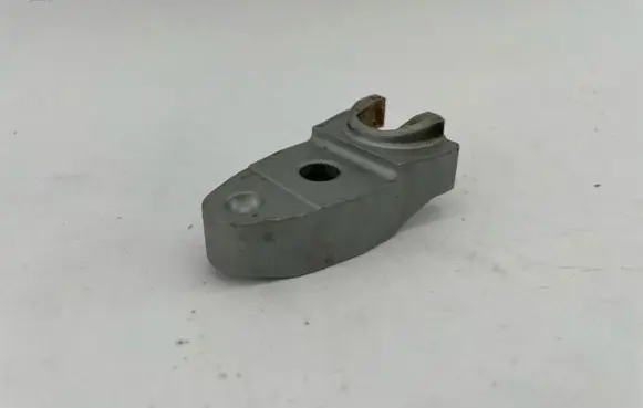 Audi A7 S7 4G Fuel Injector clamp holder 059216J