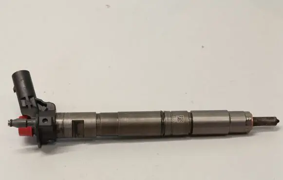 Volkswagen PASSAT B6 Fuel injector 03L130277 0445116030