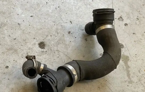 BMW X5 E70 Engine coolant pipe/hose 7794154 15476810 121451