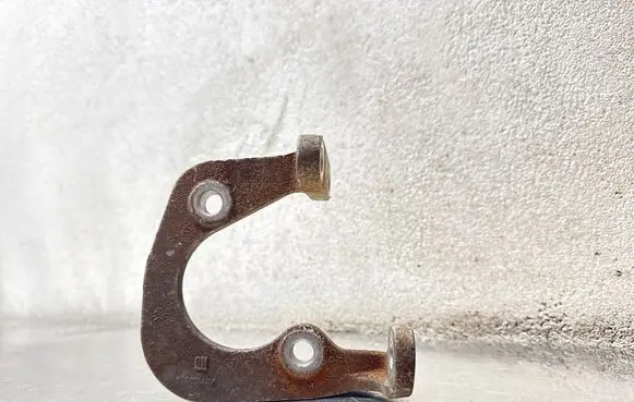 Opel Antara Front differential bracket 96964999