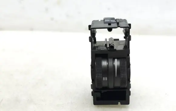 Audi TT TTS Mk2 Headlight level height control switch 8J0919094