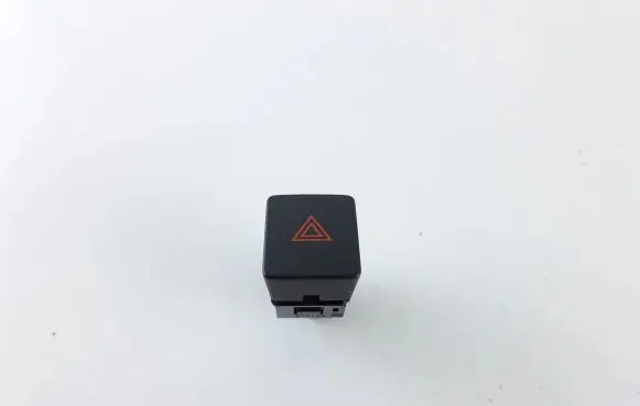 Nissan Qashqai Hazard light switch
