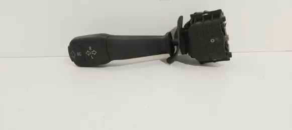 BMW 5 E39 Indicator stalk 8352172