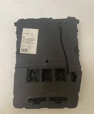 Renault Megane II Comfort/convenience module 8200309690