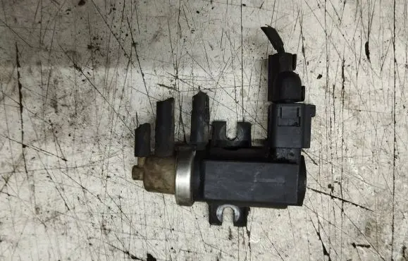 Valve vacuum