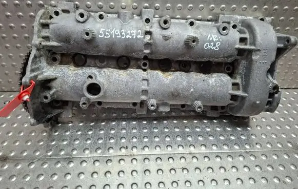 Opel Corsa C Rocker cam cover S26282028 55193272
