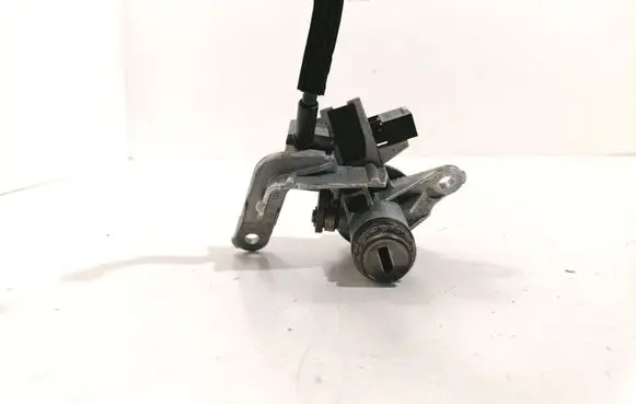 Audi A8 S8 D3 4E Tailgate exterior lock 