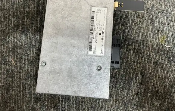 Audi A4 S4 B8 8K Bluetooth control unit module 4E0910336K 4E0862335