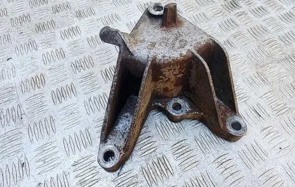 Opel Astra J Engine mounting bracket 13248664