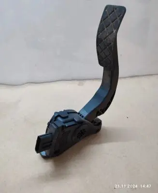 Audi A7 S7 4G Accelerator throttle pedal 8K1723523A