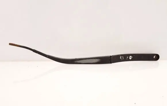 Hyundai Sonata Front wiper blade arm