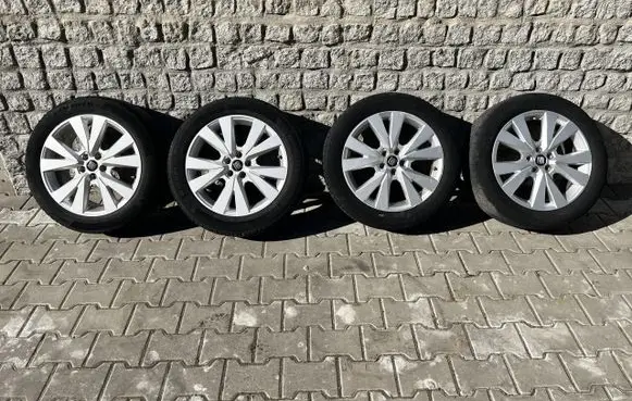 Seat Arona R17 alloy rim 6F9601025D