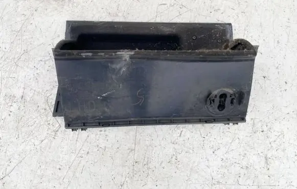 Toyota RAV 4 (XA30) Glove box 5555042040 55550-42040