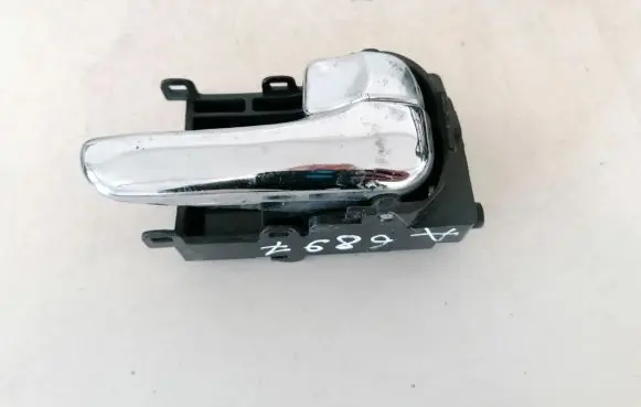 Nissan Almera N16 Front door interior handle