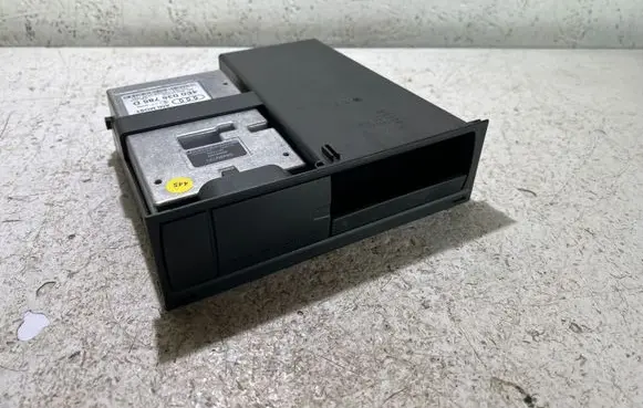Audi A4 S4 B8 8K Other control units/modules 4E0035785D 10R024808 V830023002