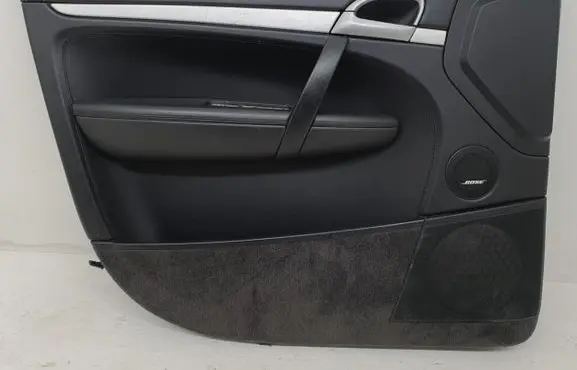 Porsche Cayenne (9PA) Front door card panel trim