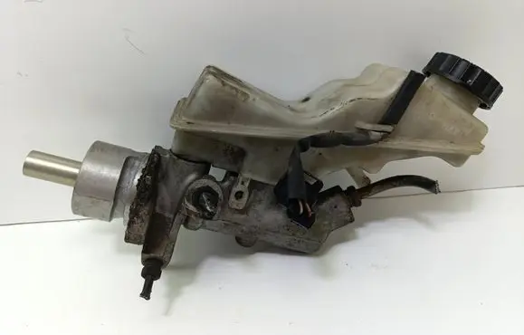 Toyota Avensis T250 Master brake cylinder 0204251172